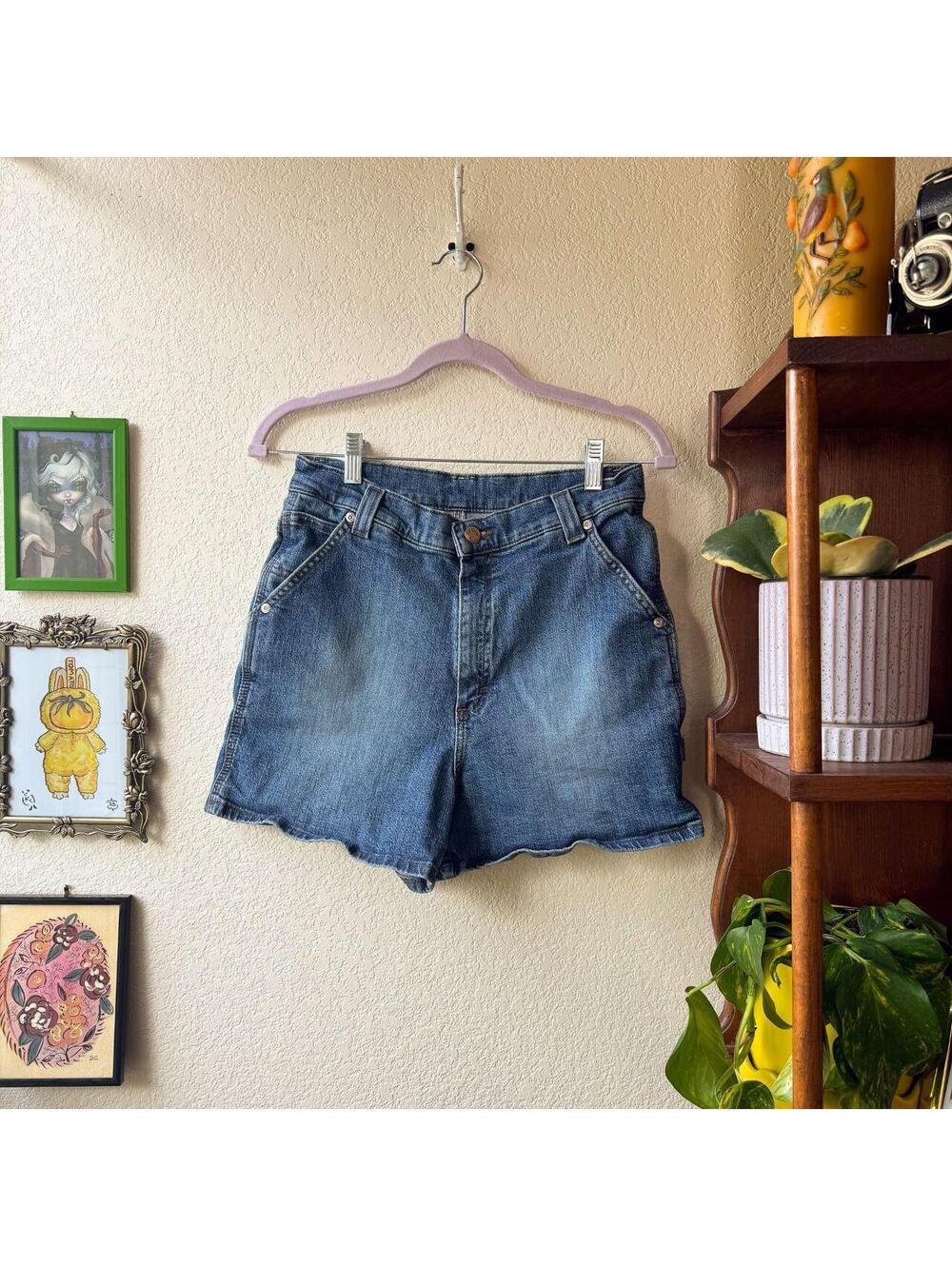 Vintage Riveted By Lee Cargo 90's Streetwear Shorts